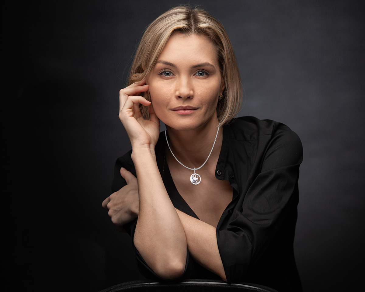 All silver Key pendant recognized by swingers around the wol